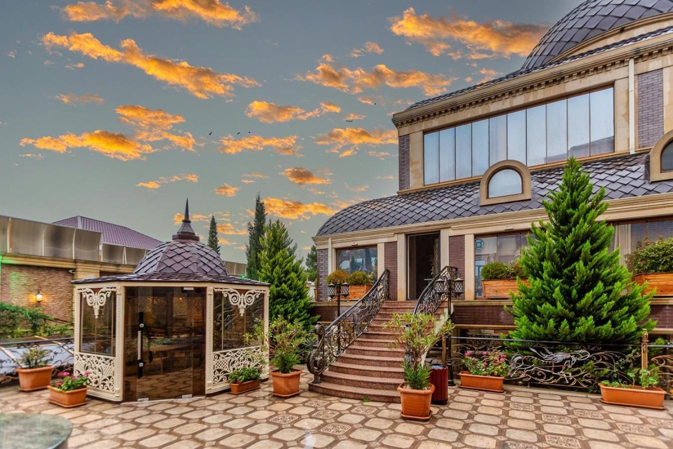 Manor Luxury Hotel Baku Exterior photo