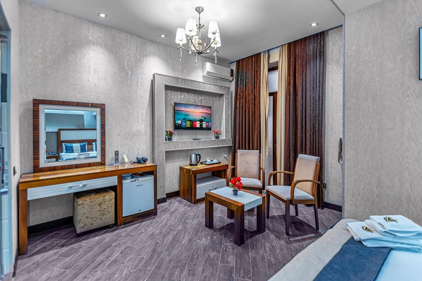 Manor Luxury Hotel Baku Exterior photo